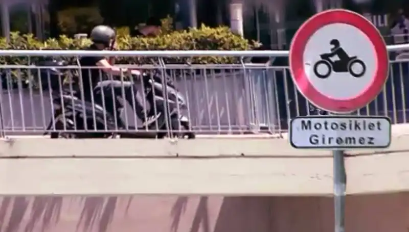 Motokuryelerin Üst Geçit İsyanı: Kentte Hızla Yayılıyor