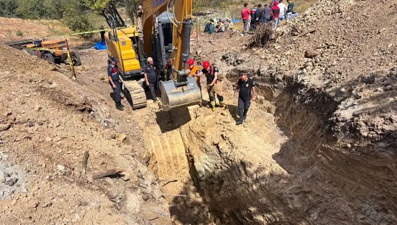 Manisa'da Havuz Kazısında Toprak Kayması: Üzücü Olayda İki Can Gitti