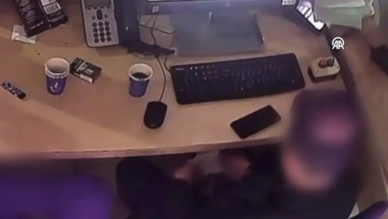 Kapıkule Sınır Kapısı'nda Şok Rüşvet Skandalı: Gizli Kamera ile Yakalandılar!