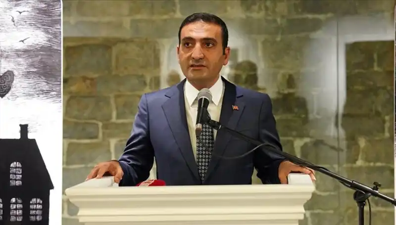 Beyoğlu'nun Yeni Yüzü: İnan Güney Kimdir, Başarıları Nelerdir?