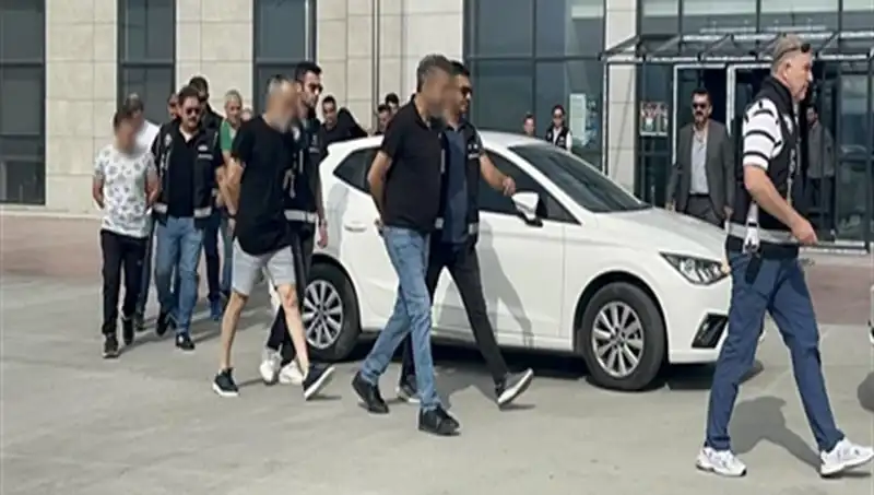 Türkiye'de 36 Bin Kişiye 'Hayal' Satıldı: 10 Milyar Liraya Ulaşan Dolandırıcılık!