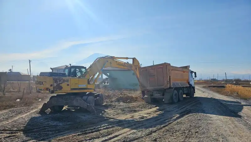 Iğdır'da Metruk Yapılar Çok Sayıda Yıkıldı: Şehir Güvenliği Artıyor!